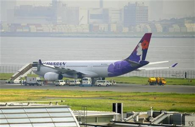 Hawaiian Airlines to mandate vaccinations for U.S.-based staff